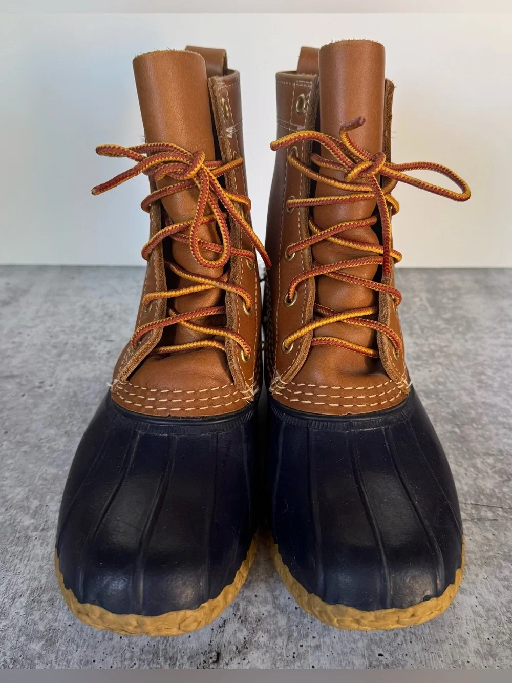 LL Bean Duck Boots Women's Size 8 Tan Blue Leather Chain Soles Maine USA 8”